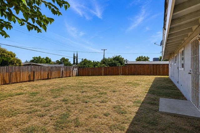 6530 Kemp Way, North Highlands, CA 95660