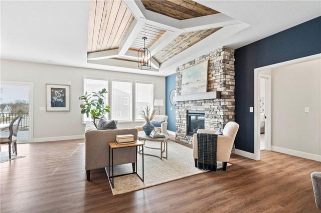 8532 SW 4Th Street, Blue Springs, MO 64014