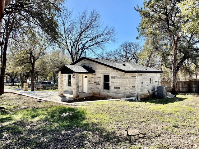 3100 Beechwood Street, Granbury, TX 76048