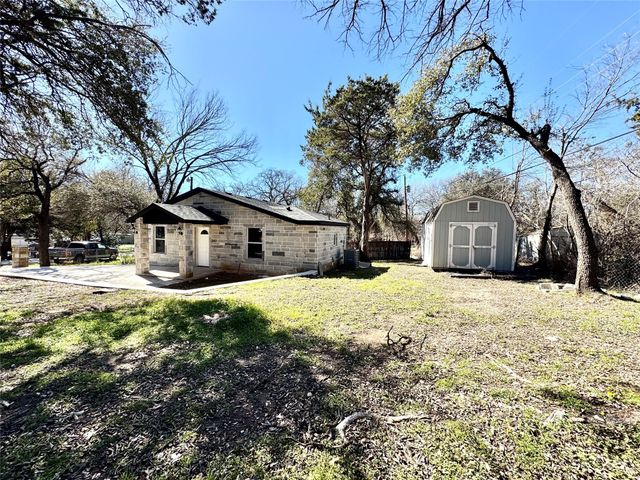 3100 Beechwood Street, Granbury, TX 76048