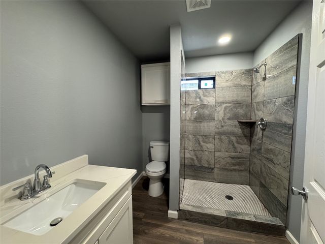 3100 Beechwood Street, Granbury, TX 76048