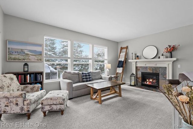 924 Riverstone Court, Milford, MI 48381