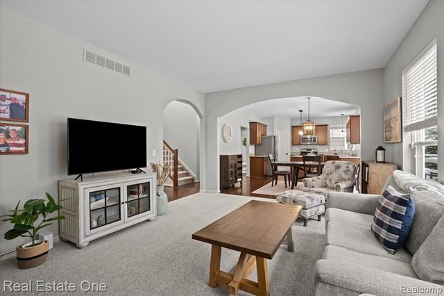 924 Riverstone Court, Milford, MI 48381