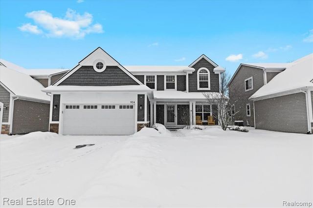 924 Riverstone Court, Milford, MI 48381