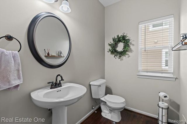 924 Riverstone Court, Milford, MI 48381