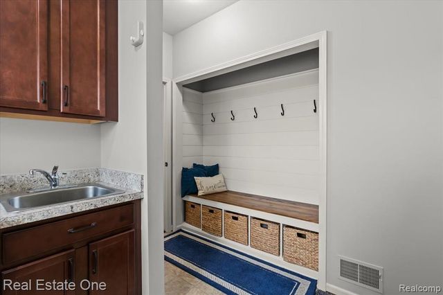 924 Riverstone Court, Milford, MI 48381