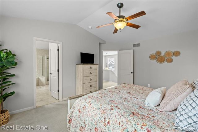 924 Riverstone Court, Milford, MI 48381