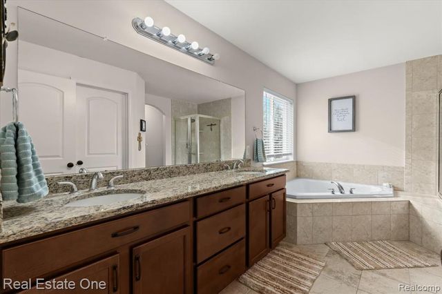 924 Riverstone Court, Milford, MI 48381