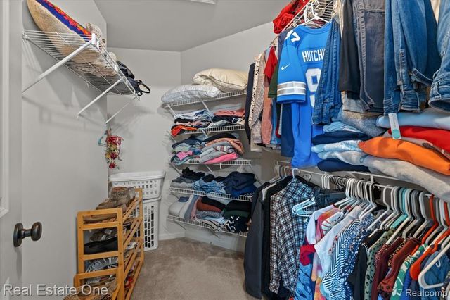 924 Riverstone Court, Milford, MI 48381