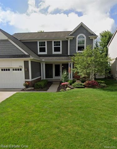 924 Riverstone Court, Milford, MI 48381