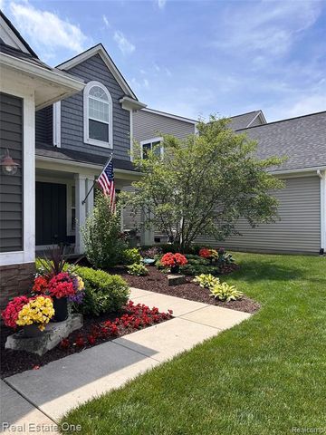 924 Riverstone Court, Milford, MI 48381