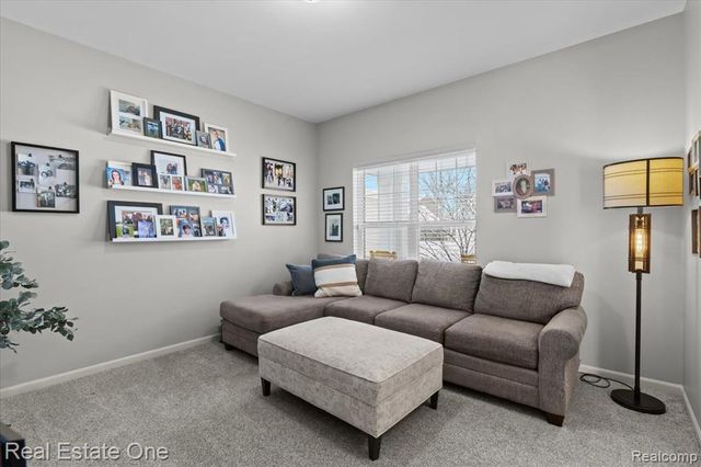 924 Riverstone Court, Milford, MI 48381