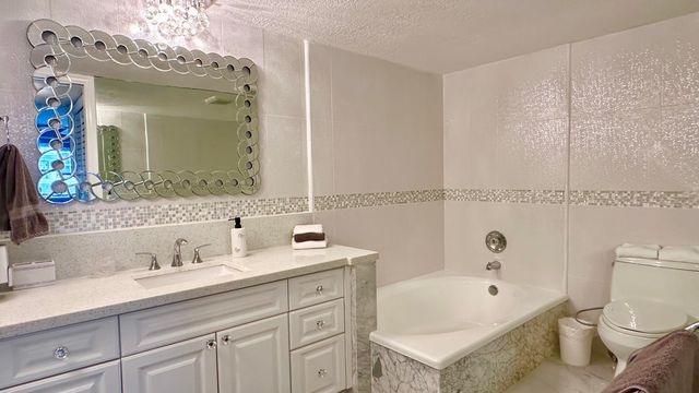 1901 N Ocean Boulevard 4B, Fort Lauderdale, FL 33305