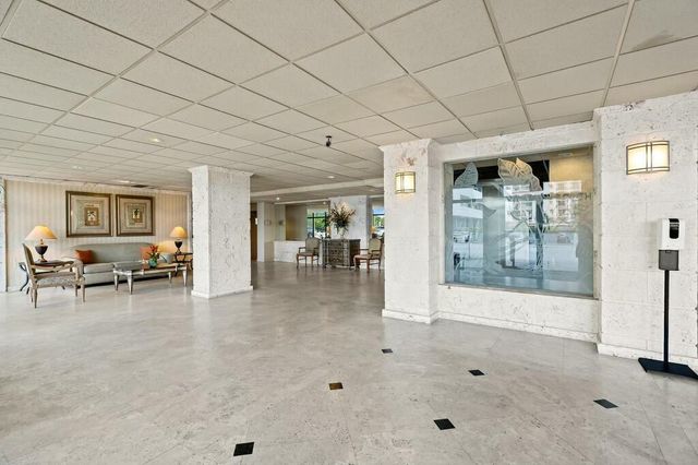 1901 N Ocean Boulevard 4B, Fort Lauderdale, FL 33305