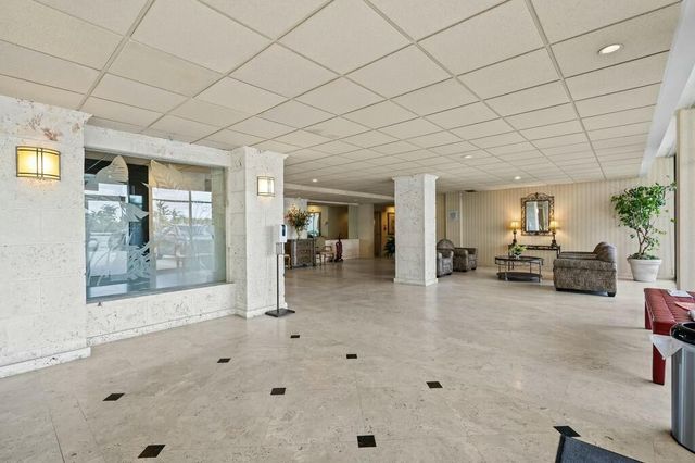 1901 N Ocean Boulevard 4B, Fort Lauderdale, FL 33305