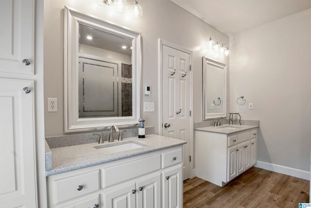 1524 JACOBS CIRCLE, Vestavia Hills, AL 35216