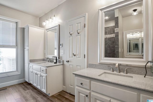 1524 JACOBS CIRCLE, Vestavia Hills, AL 35216