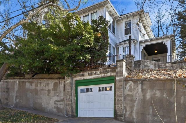 103 S 3RD Street, Council Bluffs, IA 51503