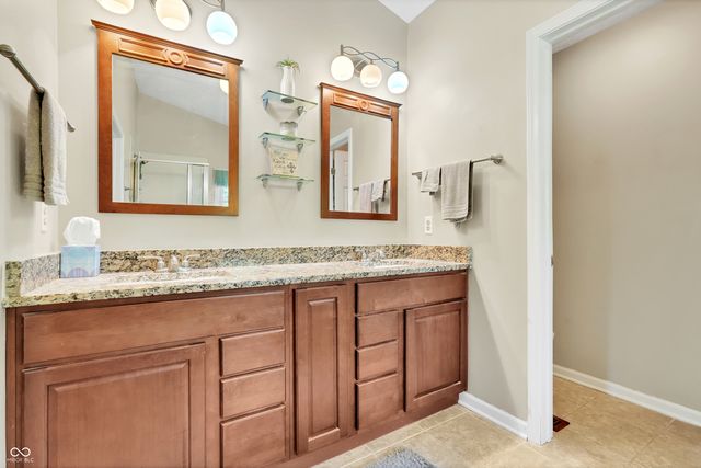 13077 Lansdowne Drive, Fishers, IN 46038
