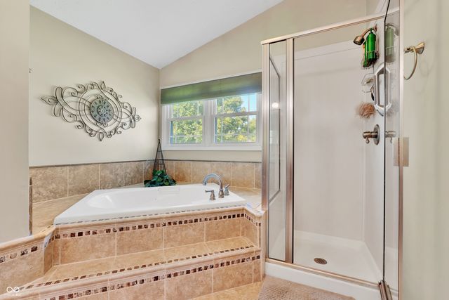 13077 Lansdowne Drive, Fishers, IN 46038