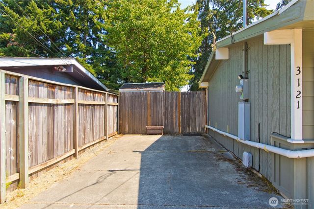 3121 N Bennett Street, Tacoma, WA 98407