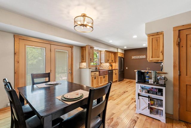 5426 Middleton DRIVE, Greendale, WI 53129