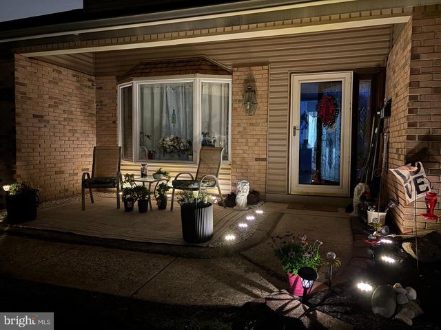 15 PALMETTO AVE, Marlton, NJ 08053
