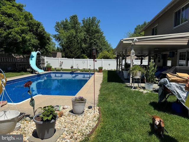 15 PALMETTO AVE, Marlton, NJ 08053