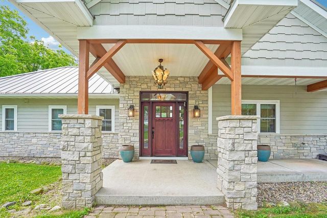 546 W Main Street, Merrimac, WI 53561