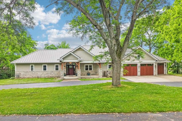 546 W Main Street, Merrimac, WI 53561