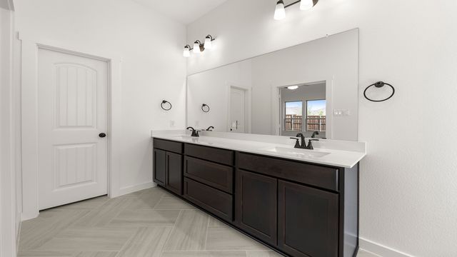 753 Grand Dale Drive, Lavon, TX 75166