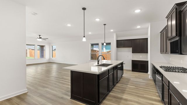 753 Grand Dale Drive, Lavon, TX 75166