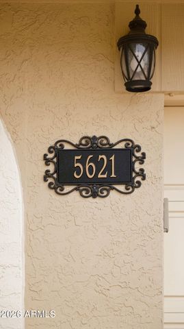 5621 W HEARN Road, Glendale, AZ 85306