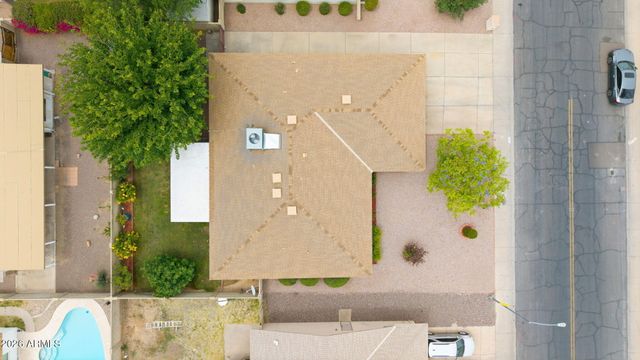5621 W HEARN Road, Glendale, AZ 85306