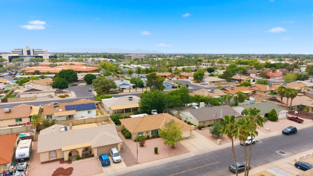5621 W HEARN Road, Glendale, AZ 85306