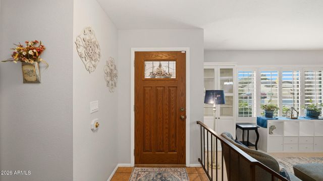 5621 W HEARN Road, Glendale, AZ 85306