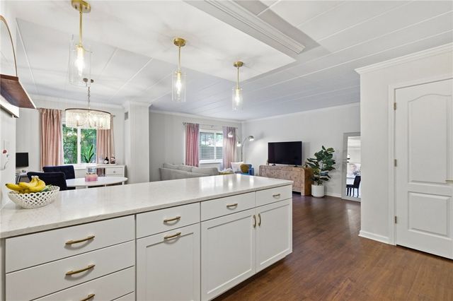 5 Bayard Rd 104, Shadyside, PA 15213