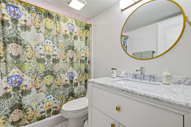 5 Bayard Rd 104, Shadyside, PA 15213
