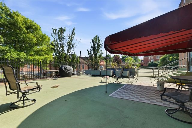 5 Bayard Rd 104, Shadyside, PA 15213
