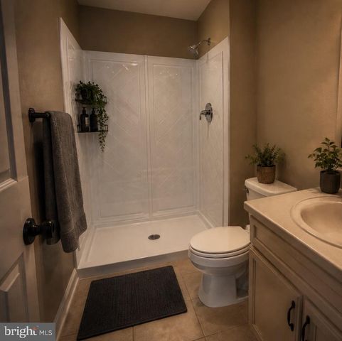 2602 YARMOUTH LN, Mt Laurel, NJ 08054