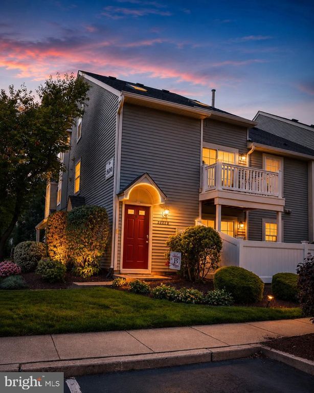 2602 YARMOUTH LN, Mt Laurel, NJ 08054