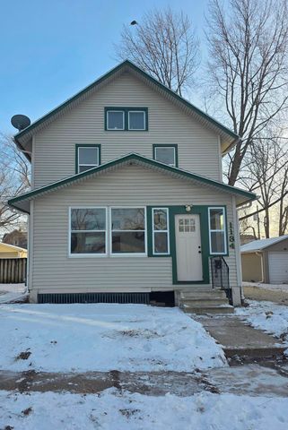 1134 Bertch Avenue, Waterloo, IA 50702