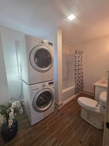 1134 Bertch Avenue, Waterloo, IA 50702