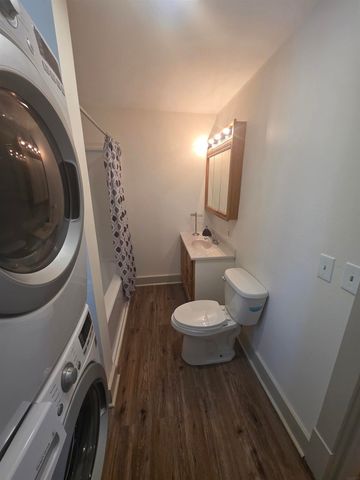 1134 Bertch Avenue, Waterloo, IA 50702