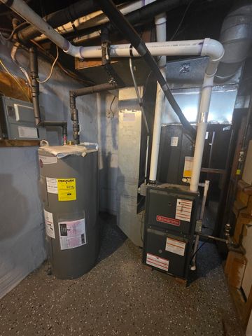 1134 Bertch Avenue, Waterloo, IA 50702