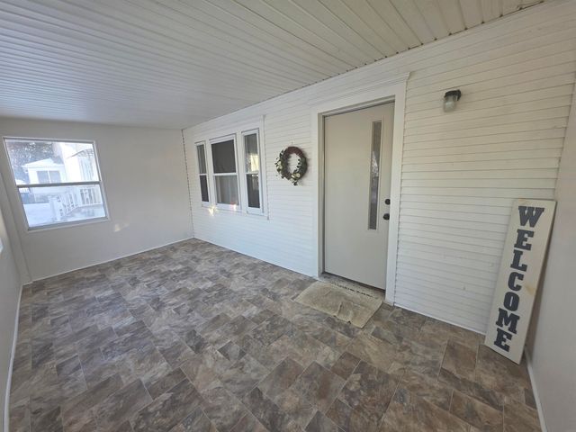 1134 Bertch Avenue, Waterloo, IA 50702