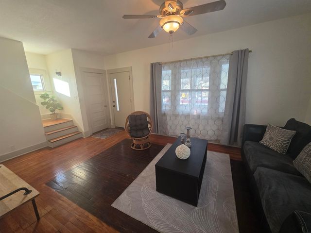 1134 Bertch Avenue, Waterloo, IA 50702