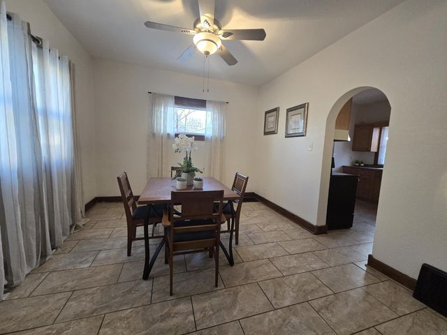 1134 Bertch Avenue, Waterloo, IA 50702