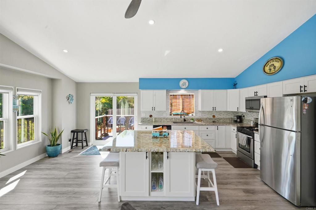 2326 Azure Lane, Vista, CA 92081 — photo 4