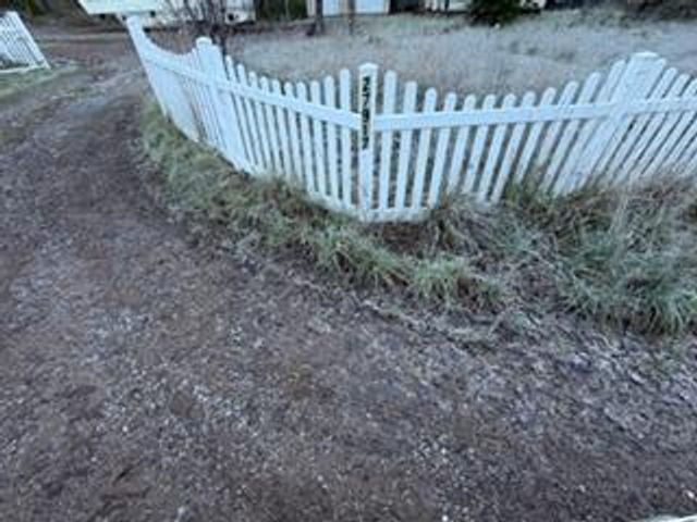 27917 Mineral School Road, Bella Vista, CA 96008